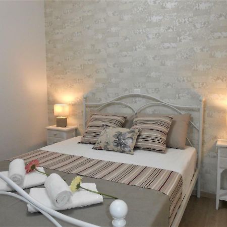 Marras Apartment Atina Dış mekan fotoğraf